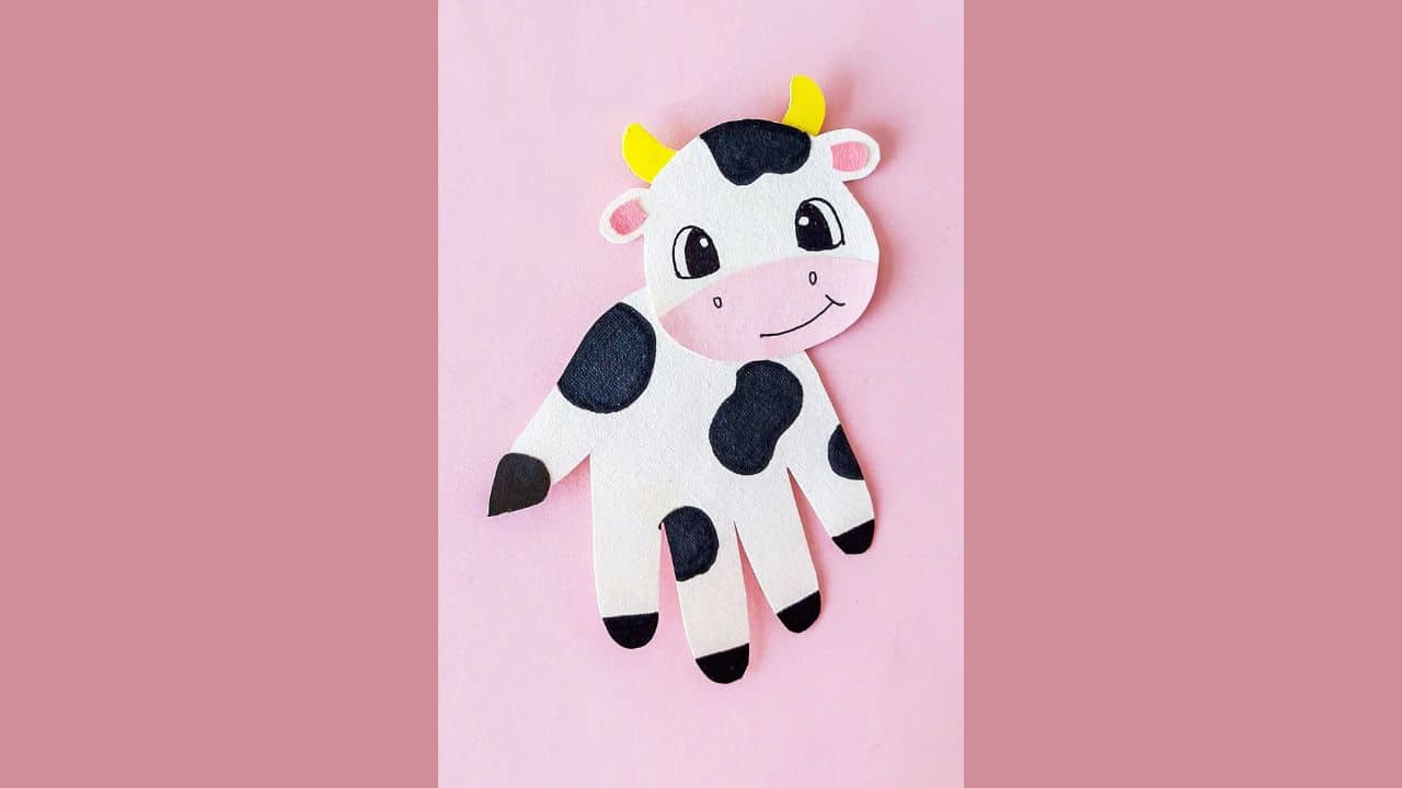 Handprint Cow Craft by Mommy Made That.